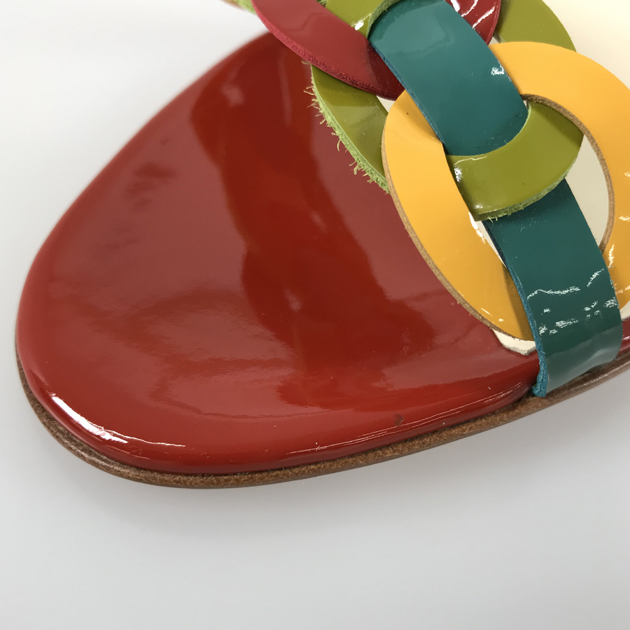 サルヴァトーレフェラガモ レディース サンダル