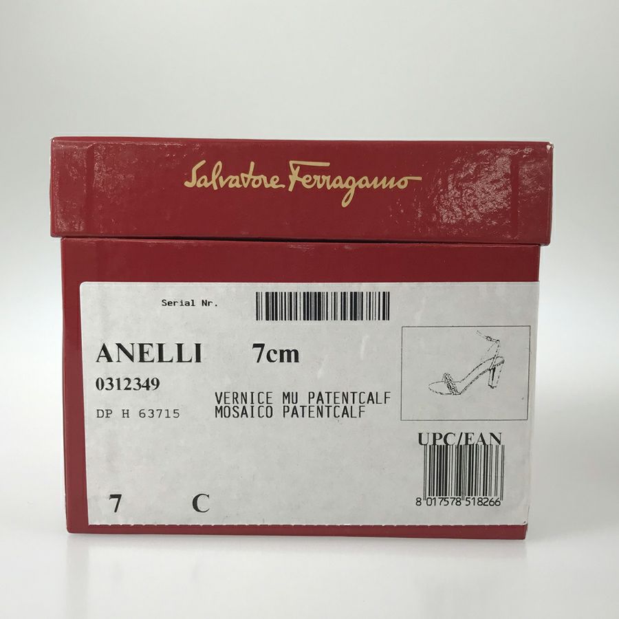 サルヴァトーレフェラガモ レディース サンダル