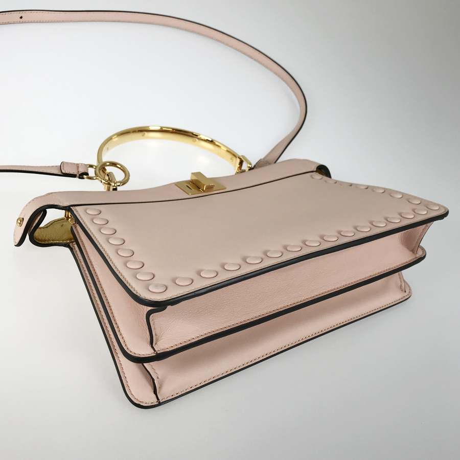 フェンディ ハンドバッグ