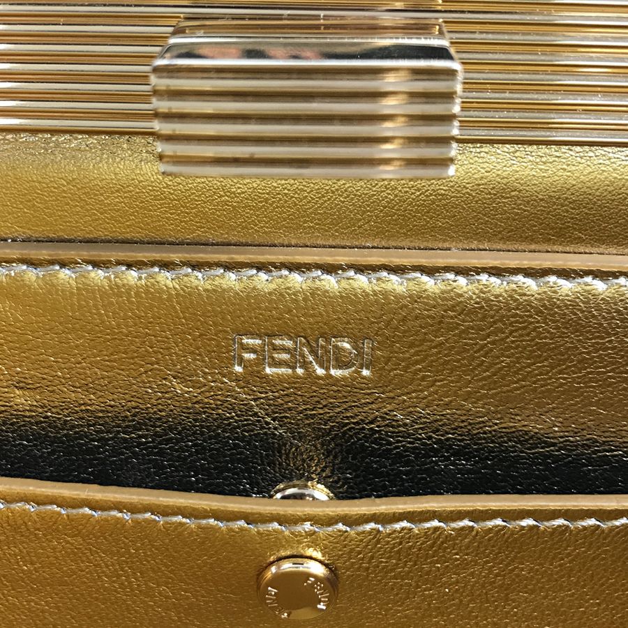 フェンディ ハンドバッグ