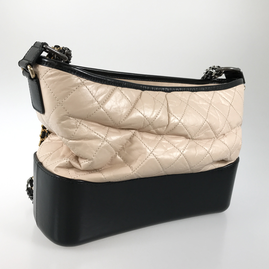 シャネル ショルダーバッグ