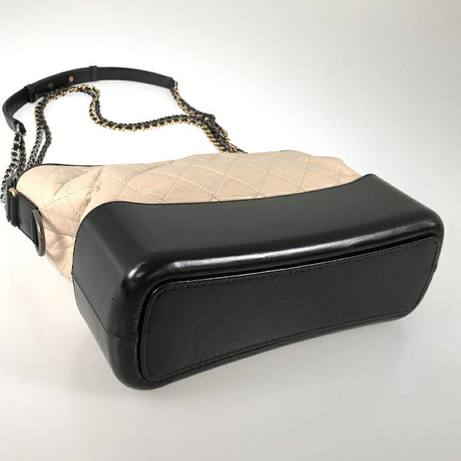 シャネル ショルダーバッグ