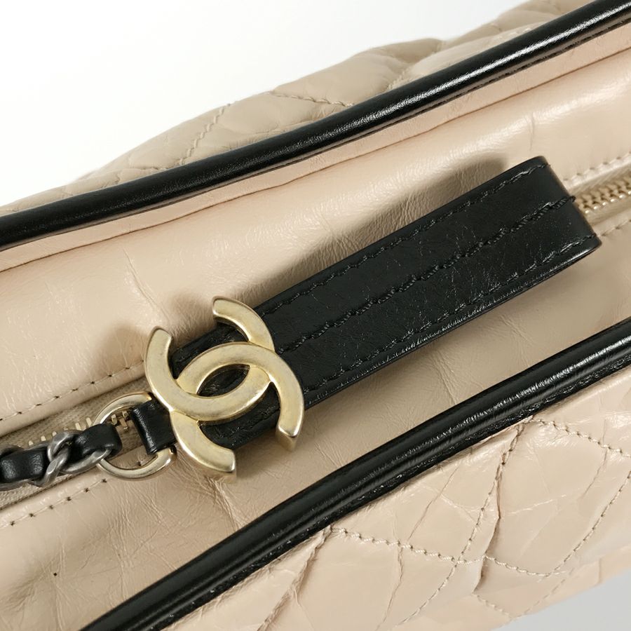 シャネル ショルダーバッグ