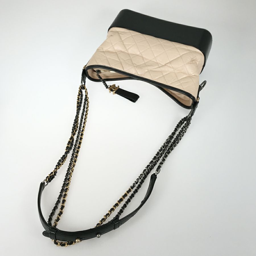 シャネル ショルダーバッグ