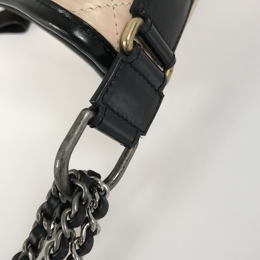 シャネル ショルダーバッグ