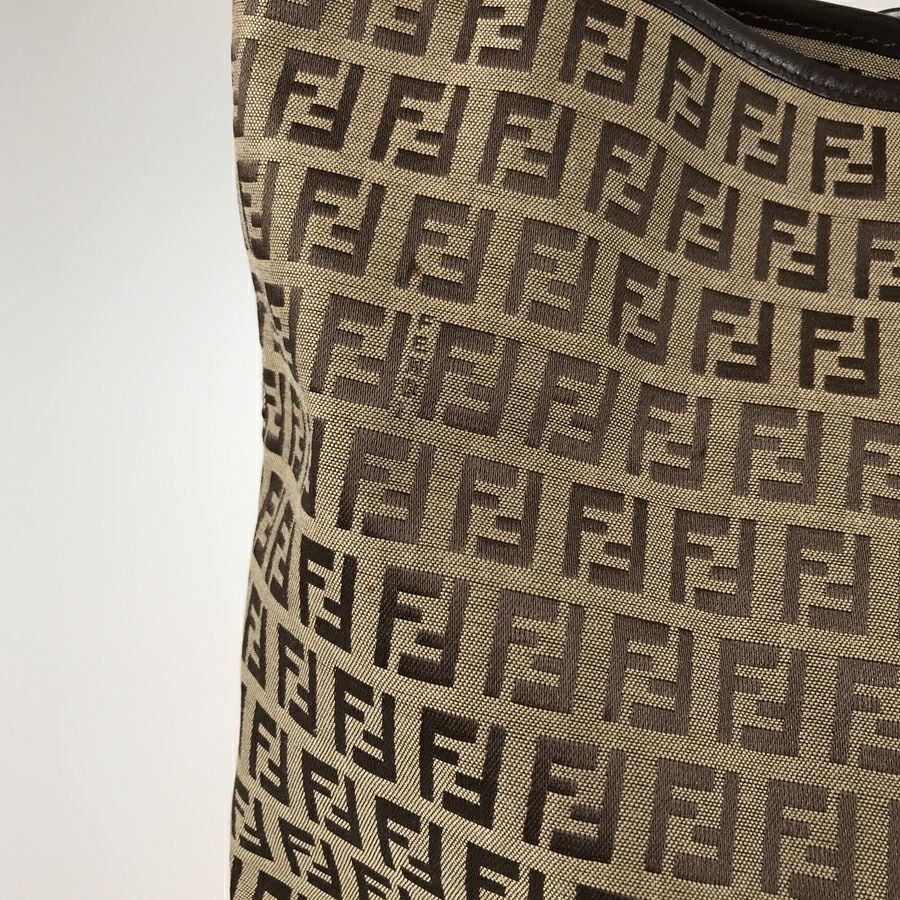 フェンディ トートバッグ