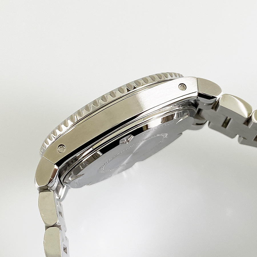 グッチ YA136354 メンズ 腕時計