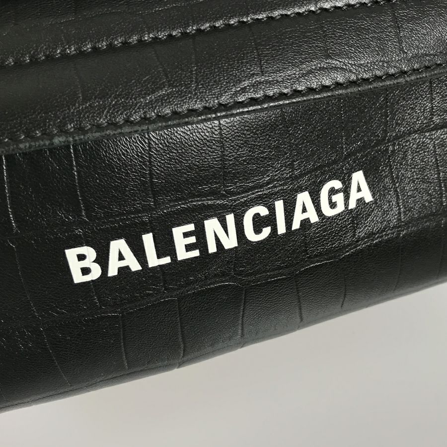 バレンシアガ ボディバッグ