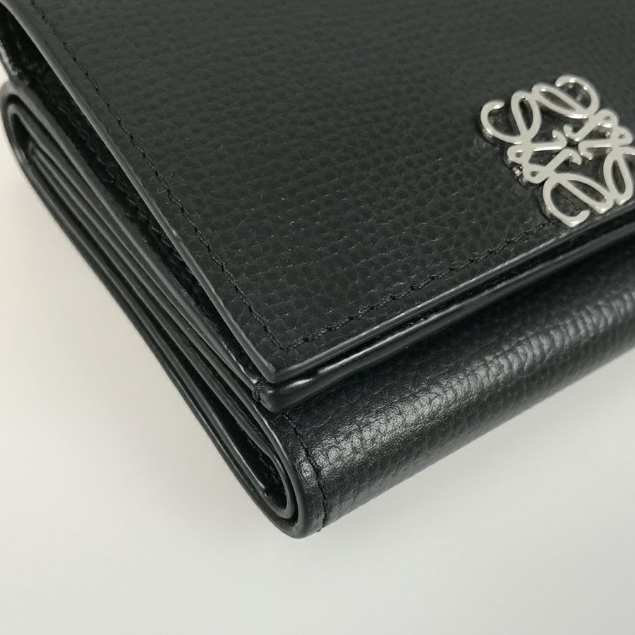 ロエベ 三つ折り財布