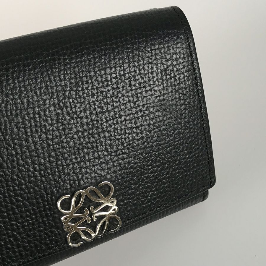 ロエベ 三つ折り財布