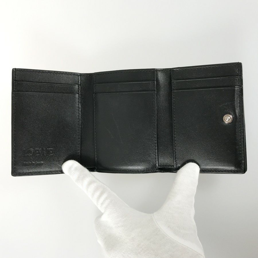 ロエベ 三つ折り財布