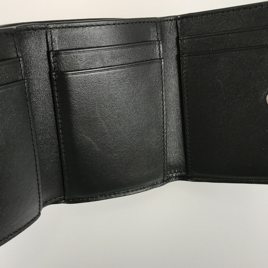 ロエベ 三つ折り財布