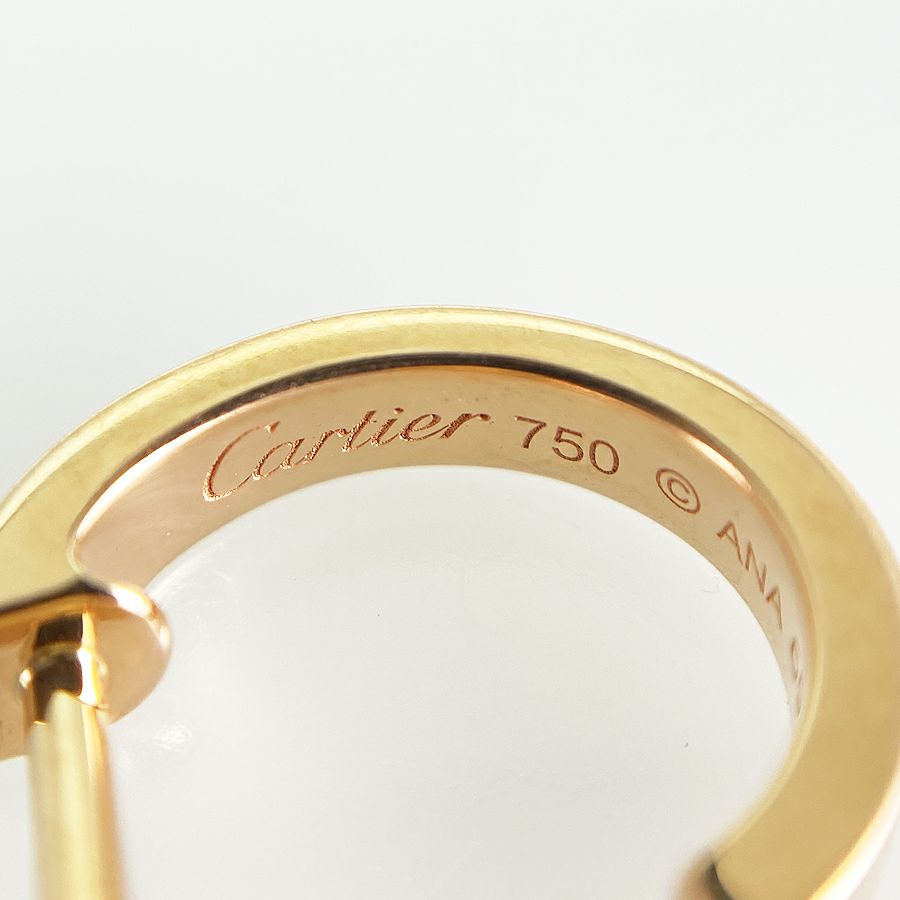 カルティエ ピアス