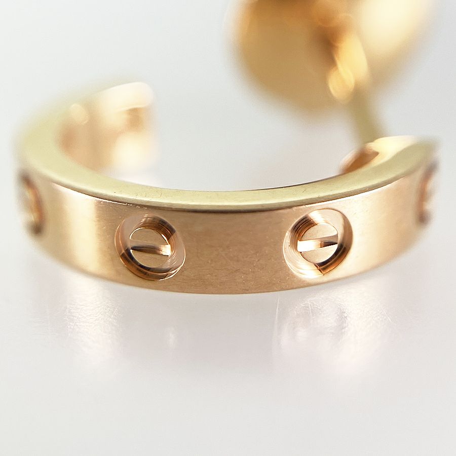 カルティエ ピアス