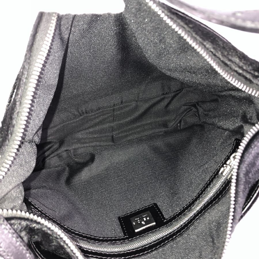 フェンディ ショルダーバッグ