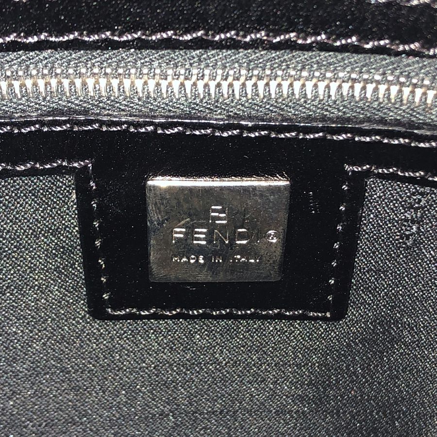 フェンディ ショルダーバッグ