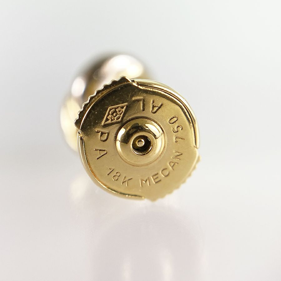 カルティエ ピアス