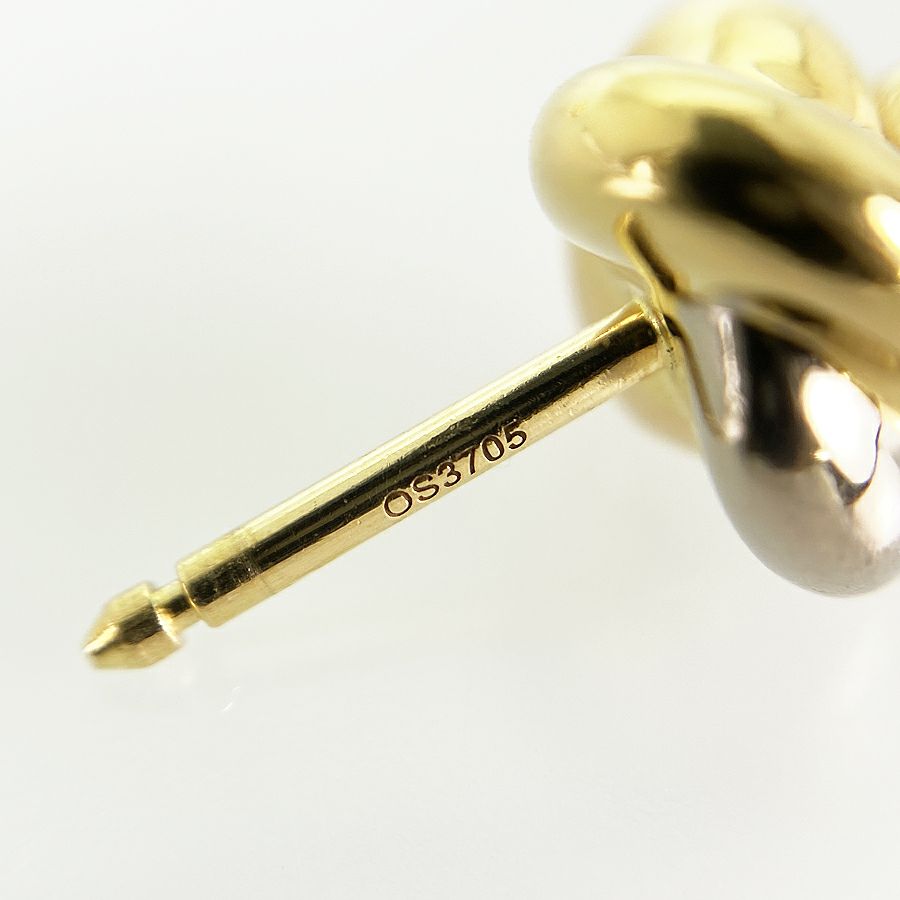 カルティエ ピアス