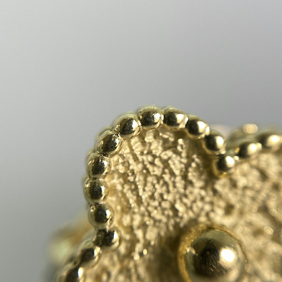 ヴァンクリーフ＆アーペル イヤリング