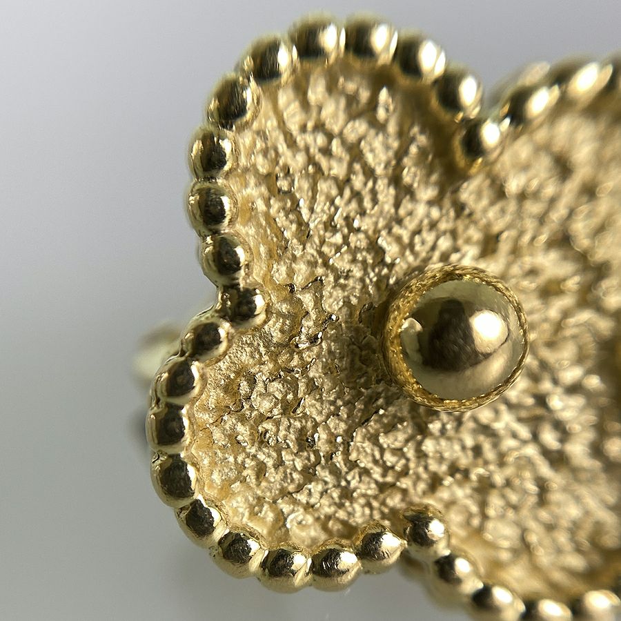 ヴァンクリーフ＆アーペル イヤリング