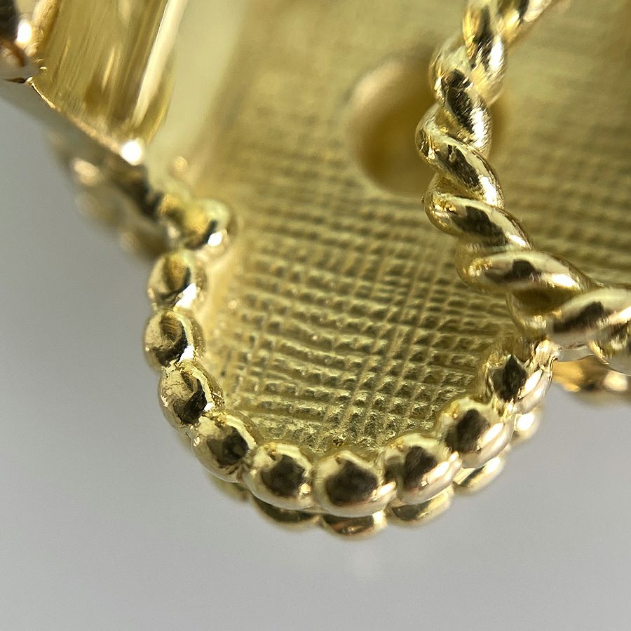 ヴァンクリーフ＆アーペル イヤリング