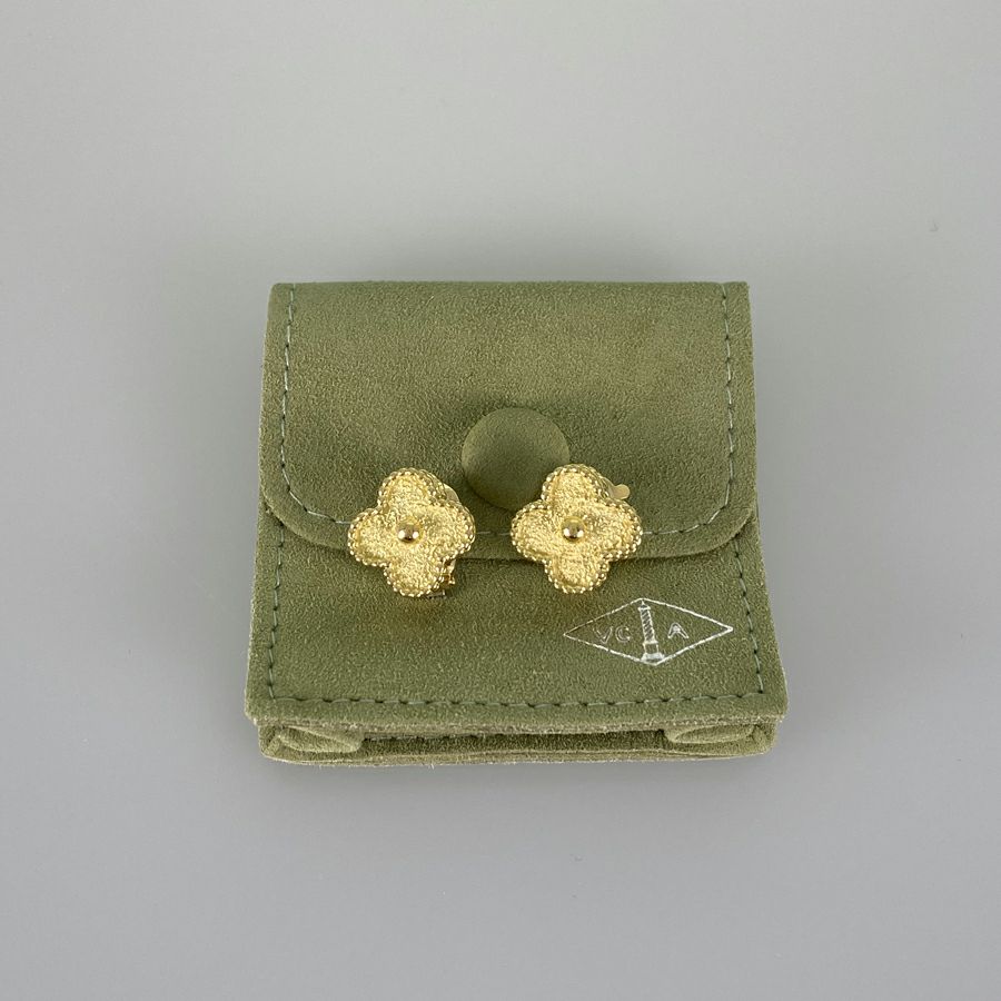 ヴァンクリーフ＆アーペル イヤリング