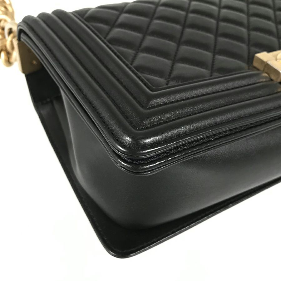 シャネル ショルダーバッグ