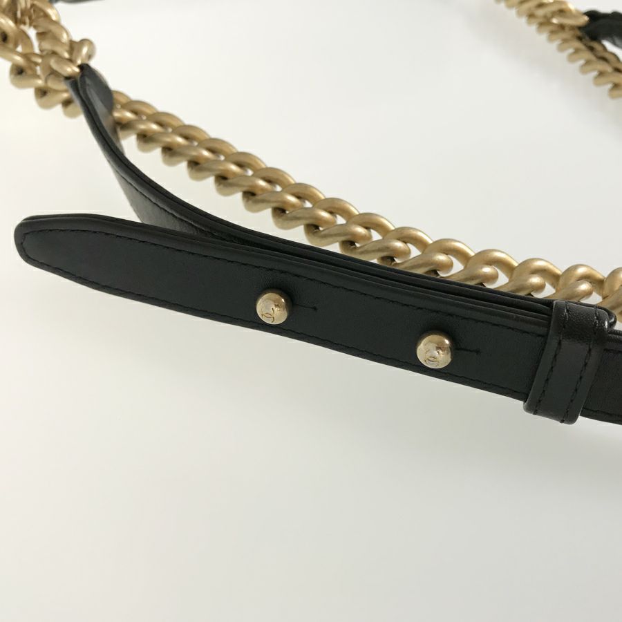 シャネル ショルダーバッグ