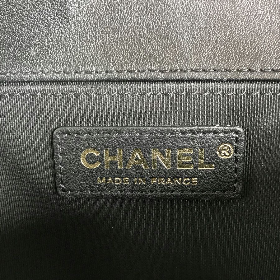 シャネル ショルダーバッグ