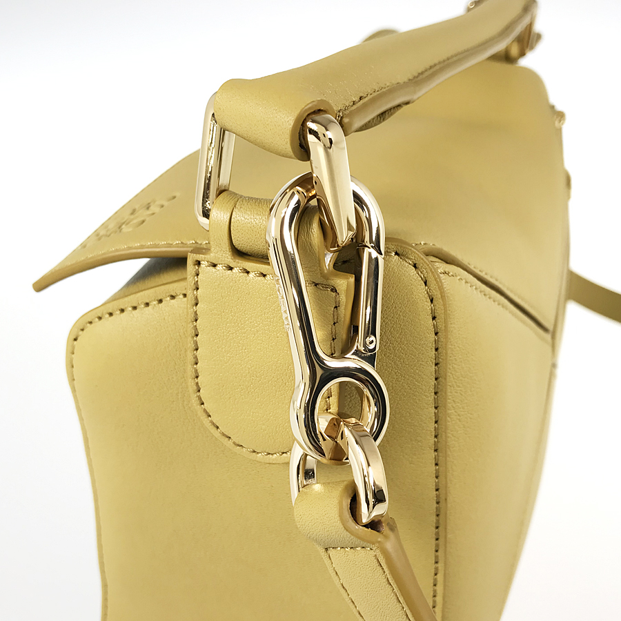 ロエベ ハンドバッグ