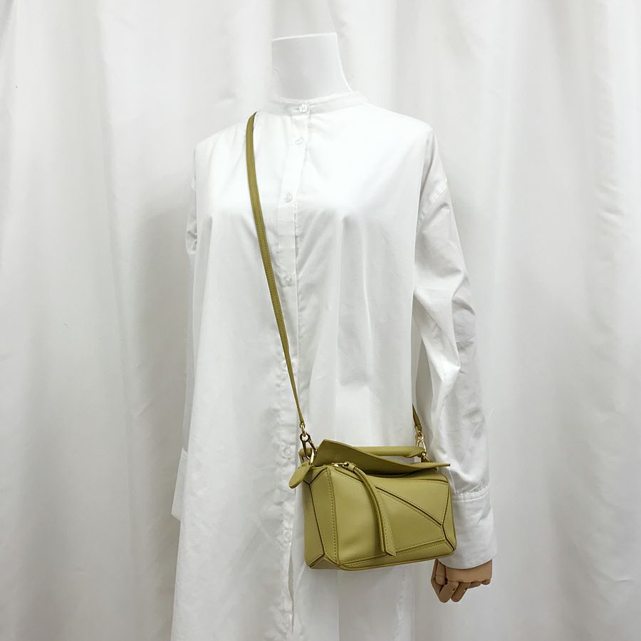 ロエベ ハンドバッグ