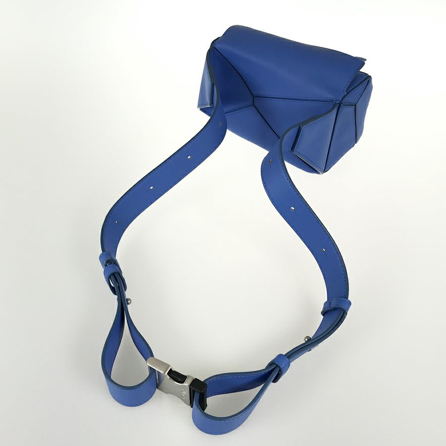 ロエベ ボディバッグ