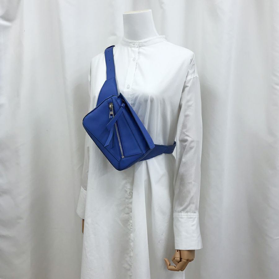 ロエベ ボディバッグ