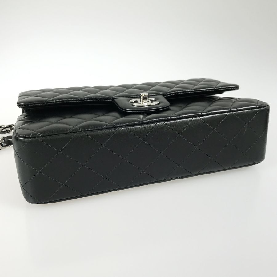 シャネル ショルダーバッグ