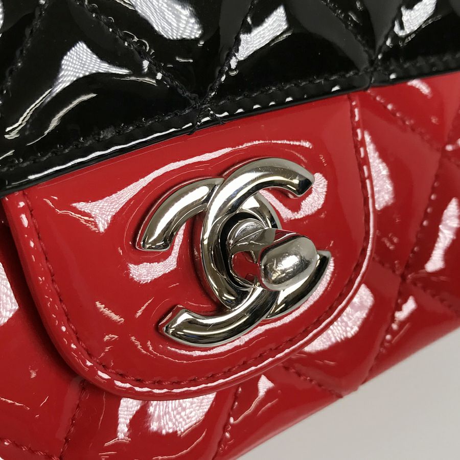 シャネル ショルダーバッグ