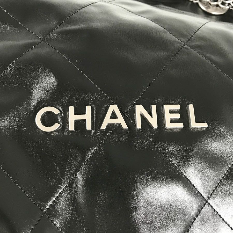 シャネル ショルダーバッグ