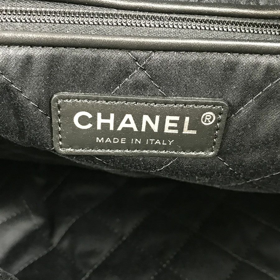 シャネル ショルダーバッグ