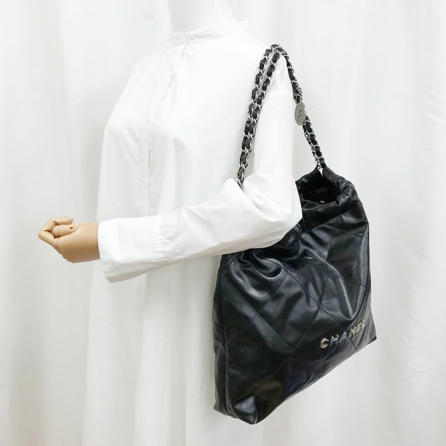 シャネル ショルダーバッグ