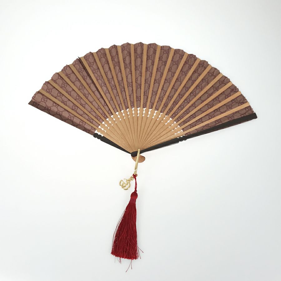 グッチ 扇子
