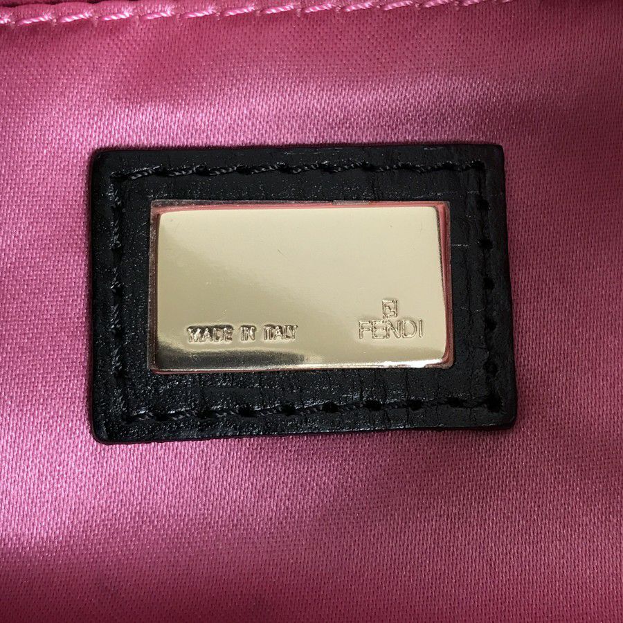 フェンディ ショルダーバッグ