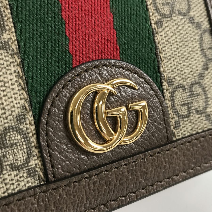 グッチ 二つ折り財布