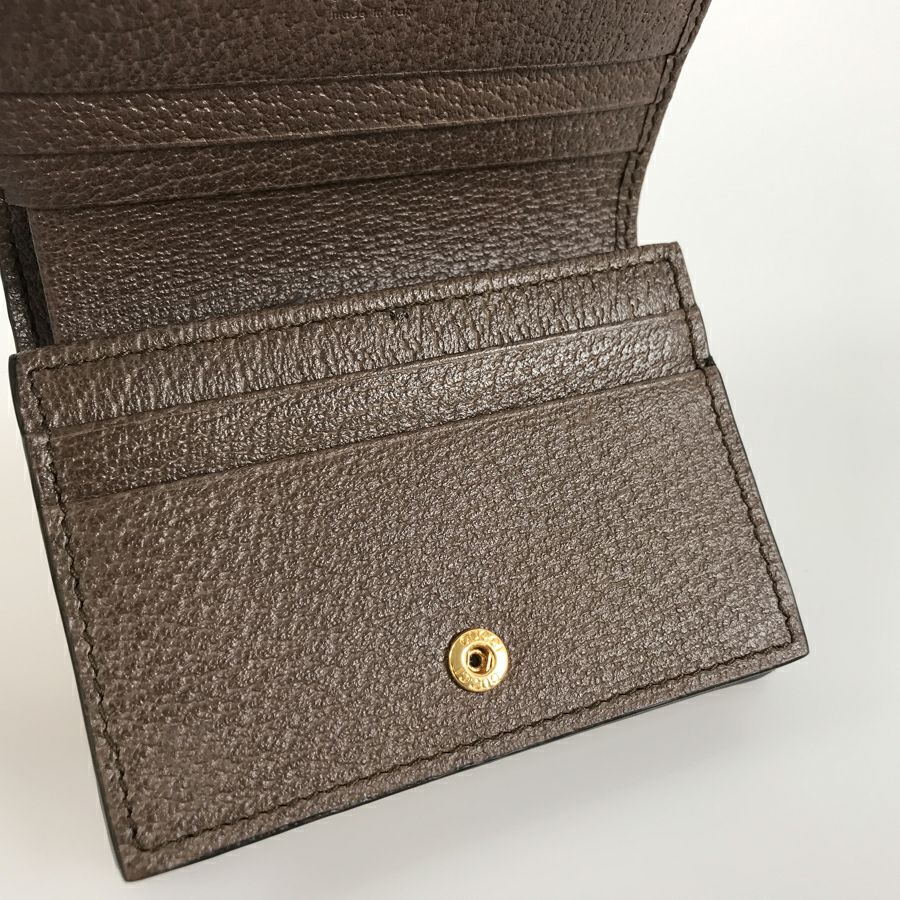 グッチ 二つ折り財布
