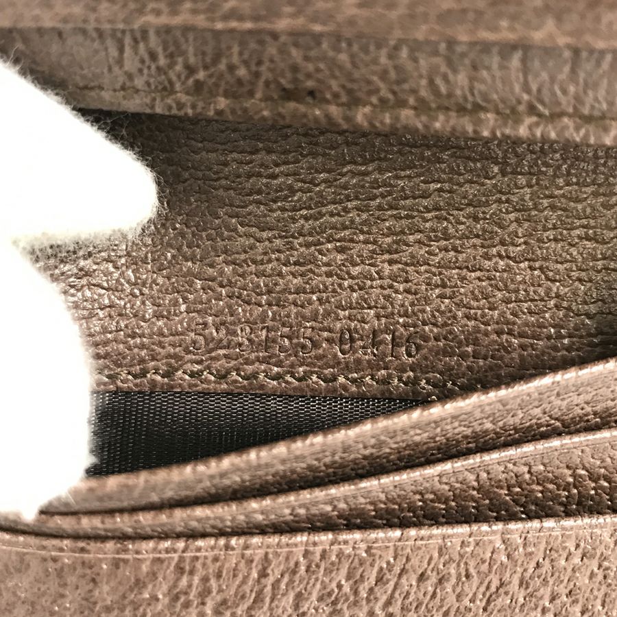 グッチ 二つ折り財布