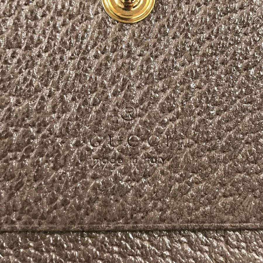 グッチ 二つ折り財布