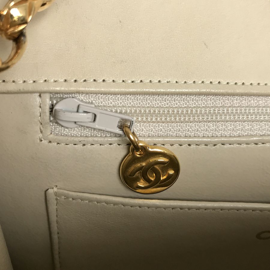 シャネル ショルダーバッグ