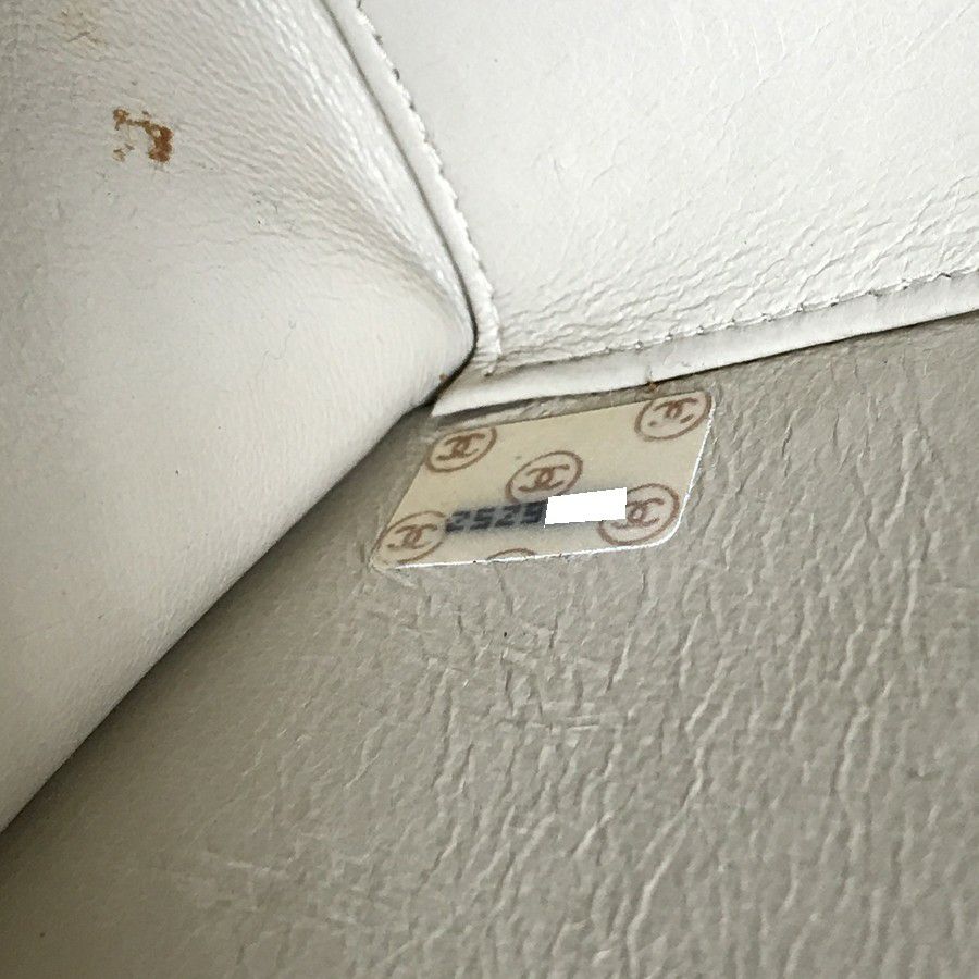 シャネル ショルダーバッグ