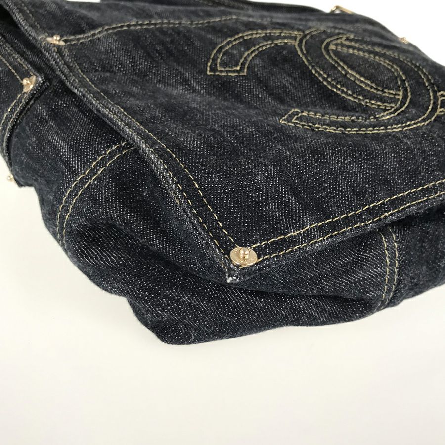 シャネル ショルダーバッグ