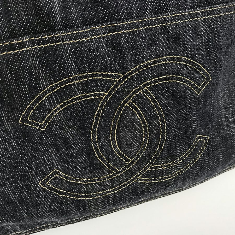 シャネル ショルダーバッグ