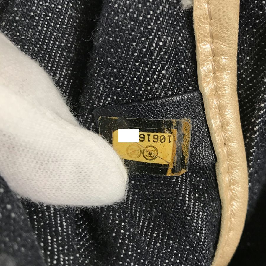 シャネル ショルダーバッグ