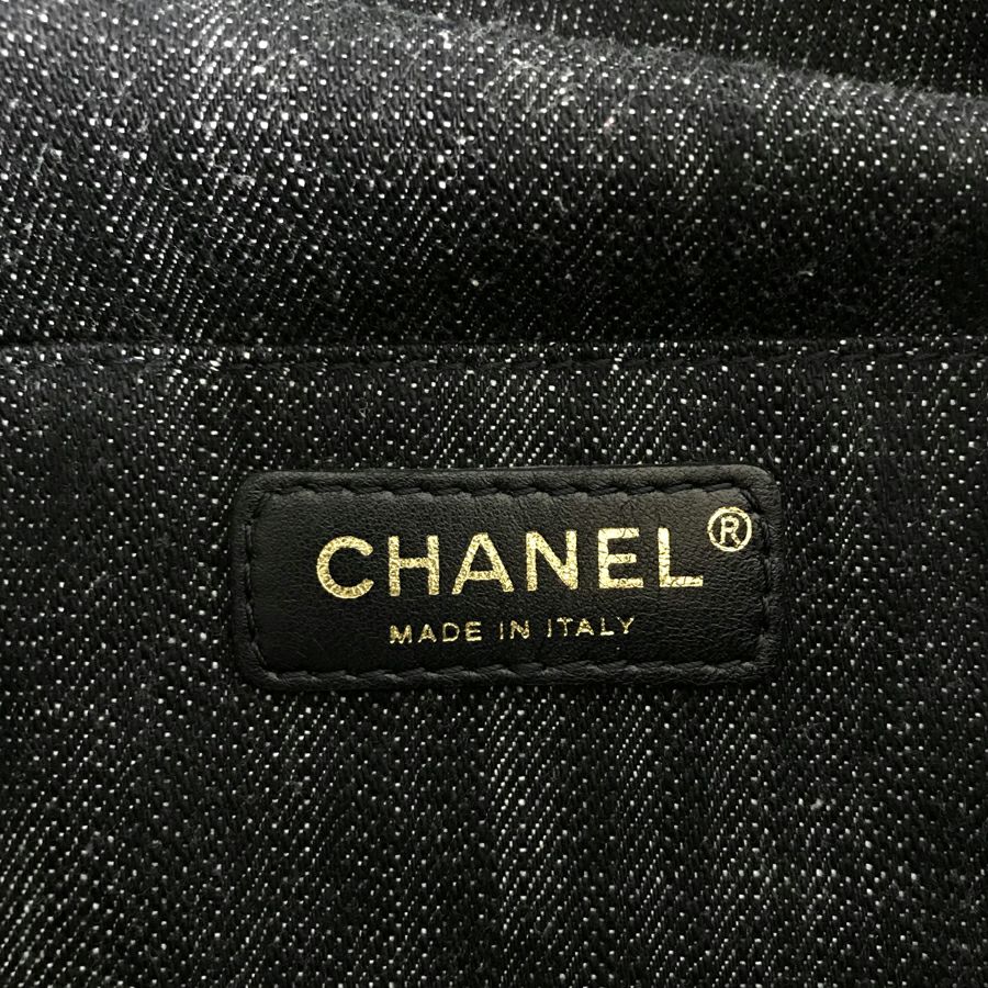 シャネル ショルダーバッグ